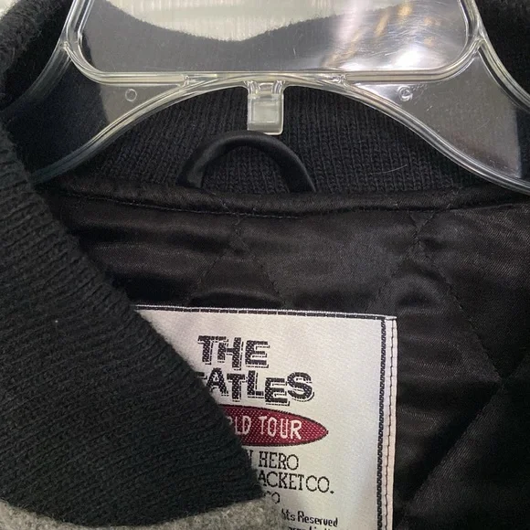 VINTAGE ‘The Beatles 1964 World Tour’ Limited Edition Crew Jacket Size XL RARE - Picture 15 of 15
